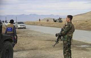 Afganistan’da intihar saldırısında 10 Afgan askeri...