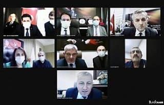 Bakan Koca, 7 ilin sağlık müdürü ile video konferansta...