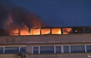 Şişli’de AVM’nin çatı katında restoran yangını