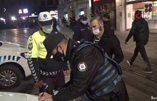 Taksim’de kısıtlamalara uymayanlara ceza yazıldı