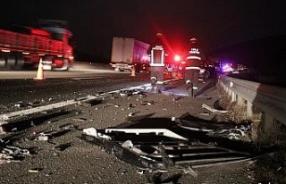 TEM’de feci kaza: 2 ölü, 3 yaralı