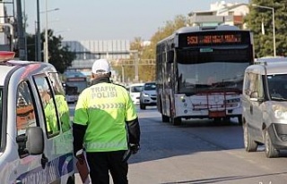 Vakaların arttığı İzmir’de toplu taşıma araçlarında...