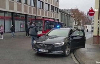 Almanya’da araç yayaların arasına daldı: 2 ölü