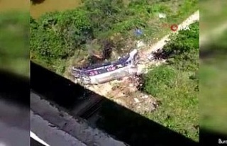 Brezilya’da otobüs viyadükten düştü: 10 ölü,...