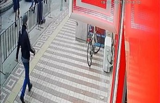 Bursa’da bisiklet hırsızlığı güvenlik kamerasına...