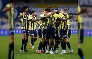 Fenerbahçe, ilk yarının son maçında Kayserispor’u...