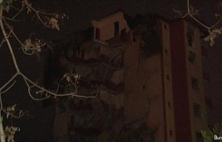 Maltepe’de yıkımı devam eden bina göçtü: Mahalleli...