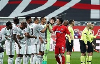 Süper Lig: Beşiktaş: 3 - Y. Denizlispor: 0 (İlk...