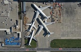 Atatürk Havalimanında onlarca uçak yolcularını...