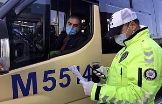 Avcılar’da fazla yolcu taşıyan minibüse ceza