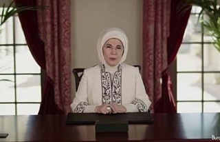 Emine Erdoğan, Halkbank Üreten Kadınlar Zirvesi’ne...