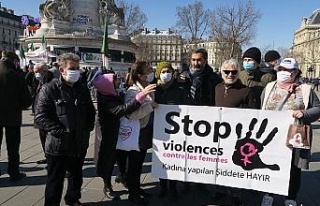 Fransa’da kadınlardan 8 Mart kutlaması