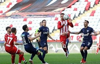 Süper Lig: FTA Antalyaspor: 1 - Kasımpaşa: 1 (Maç...