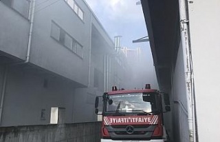 Esenyurt’ta kumaş fabrikasında korkutan yangın