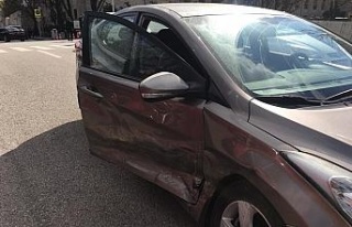 İYİ Partili Yılmaz ve eşi Meclisteki kazada yaralandı