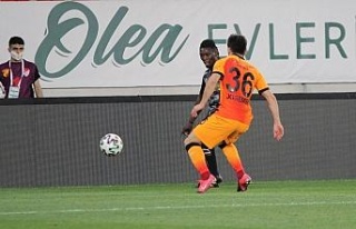 Süper Lig: Göztepe: 1 - Galatasaray: 3 (Maç sonucu)