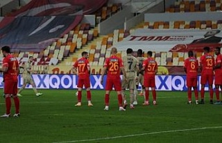 Süper Lig: Yeni Malatyaspor: 1 - Fenerbahçe: 1 (İlk...
