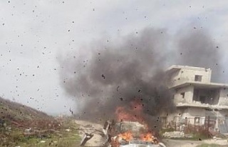 Suriye’de sivil araca füzeli saldırı: 7 ölü,...