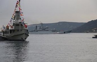 Rus ve İngiliz savaş gemileri peş peşe Çanakkale...