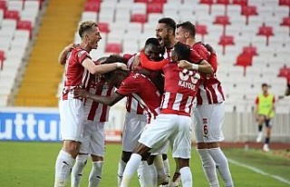 Süper Lig: D.G. Sivasspor: 2 - Kasımpaşa: 1 (Maç...