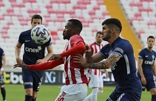 Süper Lig: Sivasspor: 0 - Kasımpaşa: 0 (Maç devam...