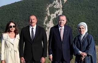 Cumhurbaşkanı Erdoğan, Şuşa’daki tarihi yerleri...