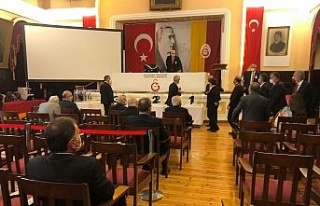 Galatasaray divan kurulu başkanlık seçiminde oy...