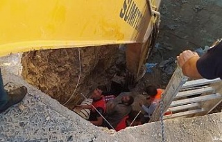 Hastane kanalizasyon hattında göçük: 3 işçi...