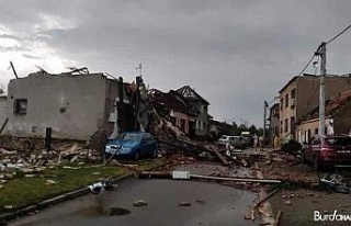 Kasırga, Çekya’yı yerle bir etti: 150 yaralı