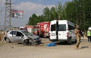 Yüksekova’da trafik kazası: 9 yaralı