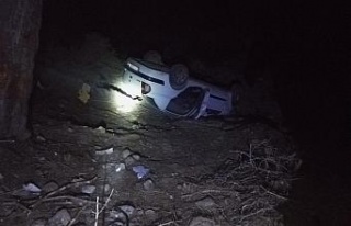 Antalya’da otomobil şarampole devrildi: 1 ölü,...