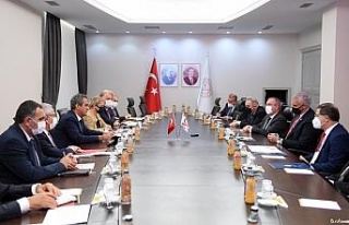Bakan Özer, KKTC Eğitim ve Kültür Bakanı Amcaoğlu’nu...