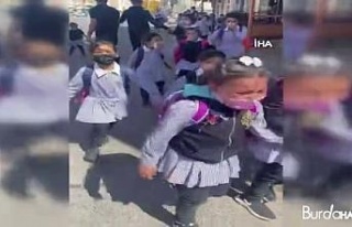 İsrail güçleri okula göz yaşartıcı gaz attı:...