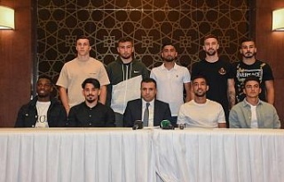 Konyaspor’un yeni transferleri tanıtıldı