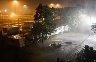 New York ve New Jersey’i sel vurdu: Acil durum ilan...