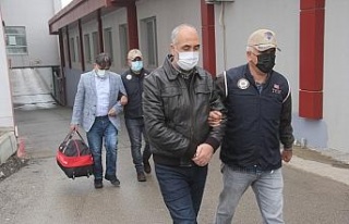 Adana’da FETÖ operasyonunda gözaltına alınan...