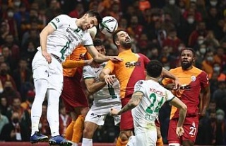 Galatasaray ligin ikinci yarısına kötü başladı