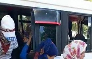 14 kişilik minibüsten 33 kişi çıktı