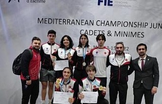 Eskrimciler, Akdeniz Şampiyonası’nda 4 madalya...