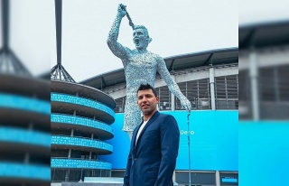 Manchester City, Sergio Agüero’nun heykelini dikti!