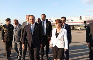 Dışişleri Bakanı Çavuşoğlu Kosova’da
