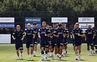Fenerbahçe’de yeni sezon hazırlıkları sürüyor