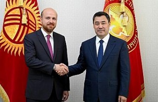 Kırgızistan Cumhurbaşkanı Caparov, Bilal Erdoğan’ı...