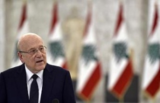 Lübnan’da hükümeti kurma görevi mevcut Başbakan...