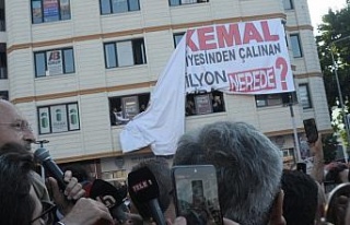 CHP Lideri Kılıçdaroğlu’na pankart şoku