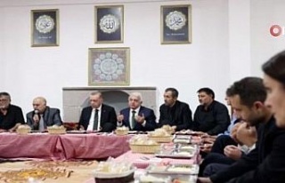 Cumhurbaşkanı Erdoğan cemevinde Alevi dedeleriyle...