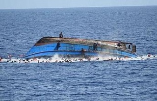 Hindistan’da yolcu teknesi battı: 3 ölü, 17 kayıp