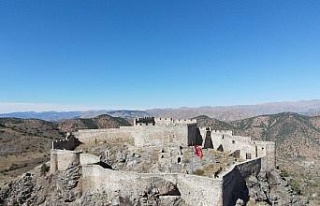 700 yıllık Kov Kalesi’nin duvarlarında yüzyıllar...