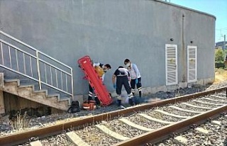 İzmir’de yük treninin çarptığı kadın hayatını...