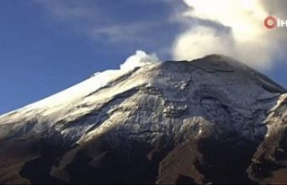 Popocatepetl Yanardağı’nda 24 saatte 7 patlama